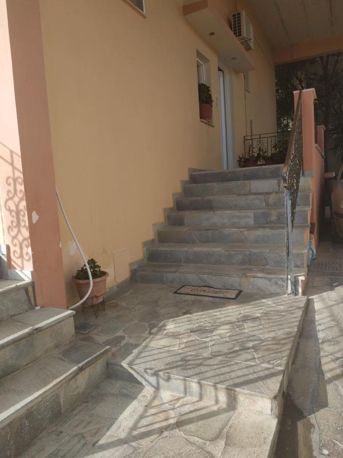 Maria Guesthouse Aliveri Ngoại thất bức ảnh