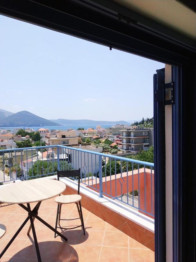 Maria Guesthouse Aliveri Ngoại thất bức ảnh